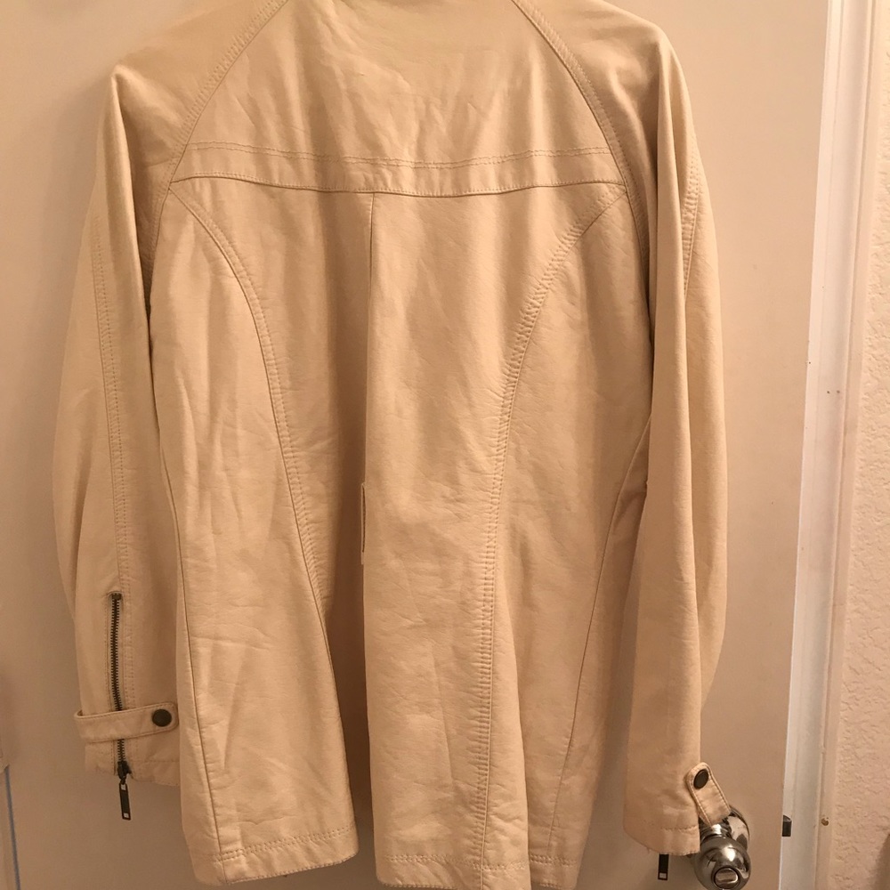 Jacket - Picture 2 of 2